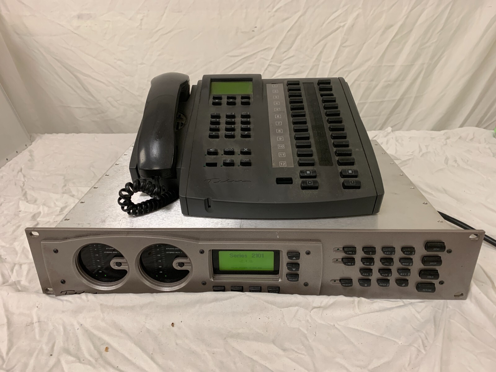 Telos TWOx12 POTS IP Multi-línea Radiodifusión Estudio Talk Show Sistema Telefónico con Teléfono