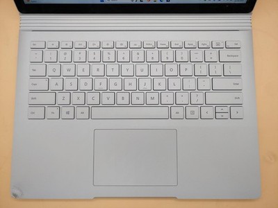 Microsoft Surface Book 2 13.5 Microsoft Surface Book 2 13.5