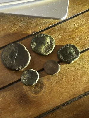 Lot de pièces de monnaie antiques romaines en bronze - diverses pièces - Photo 1/2