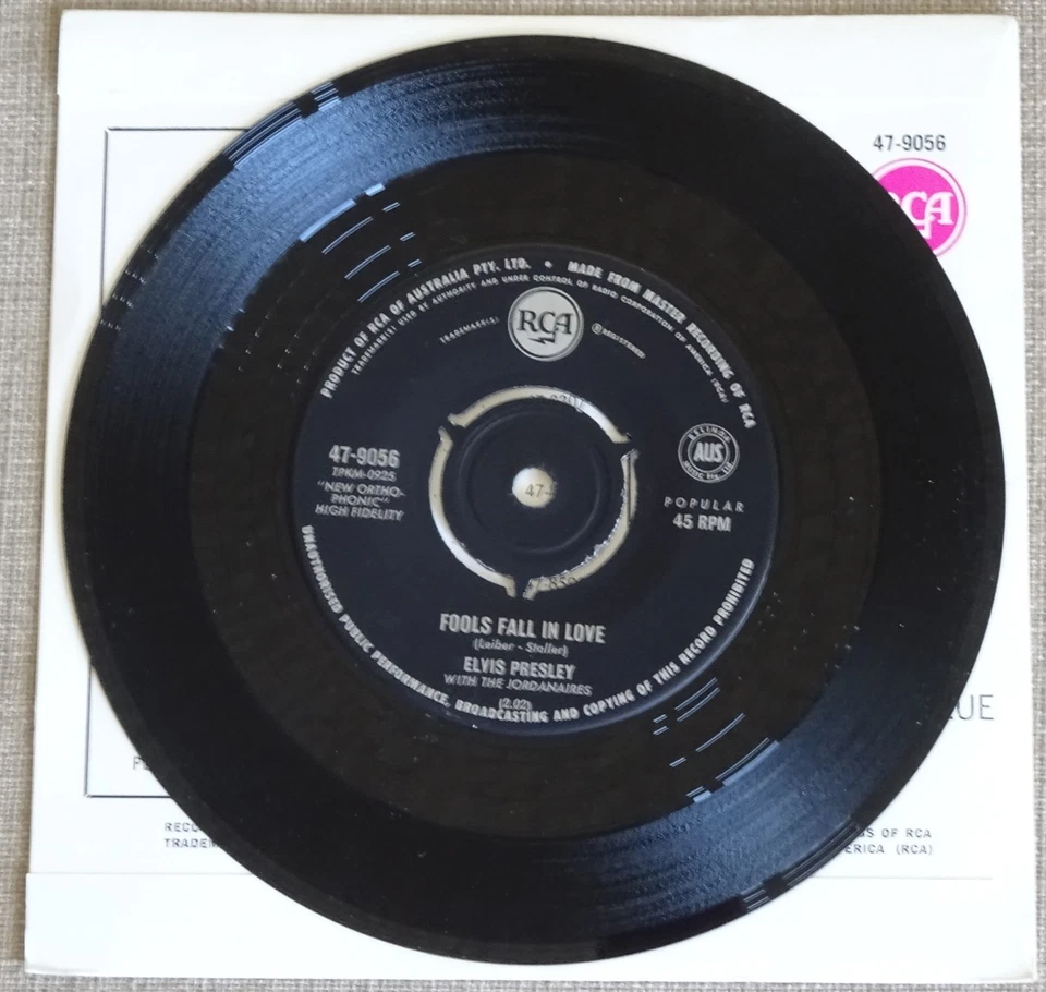 Elvis Sings - Fools Fall In Love - Indescribably Blue - 7" Single 1967 - image 4 of 4