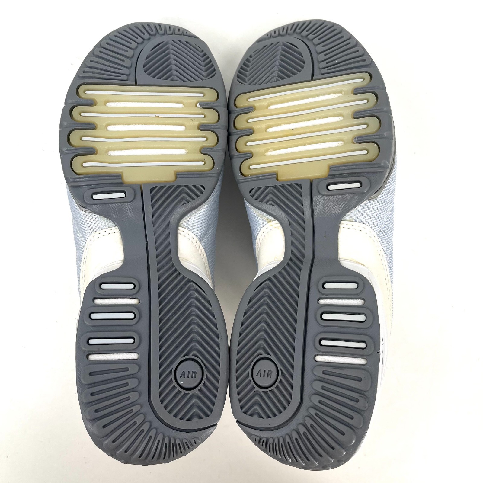 Vintage 2004 Nike Air Versatility Baby Blue Size 9 Women's Sneakers Y2K