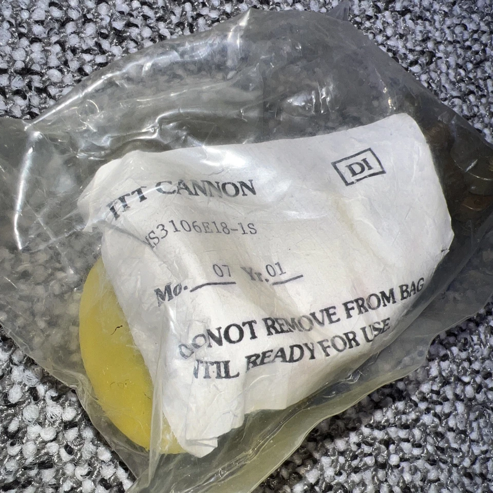 Enchufe controlador presurización ITT Canon MS3106E18-1S Foto 2 de 4