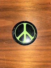 1960s Vintage Peace Push Back Pin