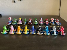 Lot of 19 Hot Wheels Mario Kart with all 9 Yoshi , pink, black, white, orange