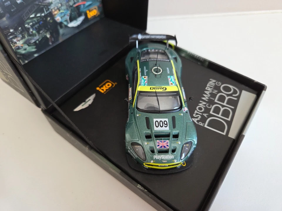 IXO 1/43 Aston Martin DBR9 Lamy/Ortelli/Sarazin - #009 Le Mans 2006 - LMM087 - Immagine 3 di 4