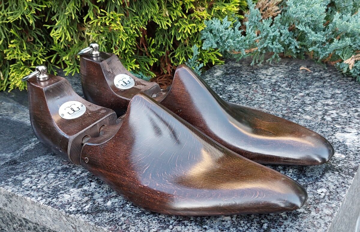Gaziano & Girling custom wooden shoe tree . Last TG 73 Gaziano & Girling custom wooden shoe tree . Last TG 73
