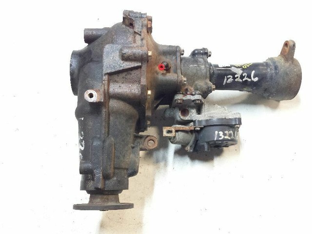 2000-2006 Toyota Tundra Front Differential Carrier Assembly 3.91 Ratio