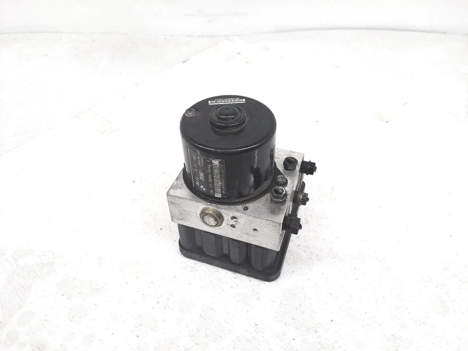 Acumulador modulador bomba abs BMW Z3 VSA 2001-2002 34-51-6-757-387 Foto 2 de 4