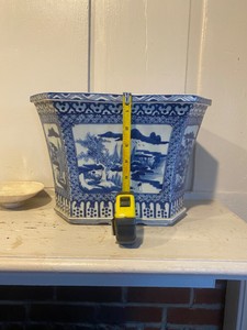 Large Chinese Qing Dynasty 9” Blue White 6 sided Antique Vase Planter