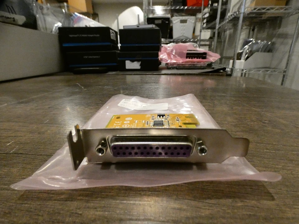 OEM Dell OptiPlex Low Profile 1 Port Parallel PCIe Port Expansion Card 0VG832 - Image 2 of 4