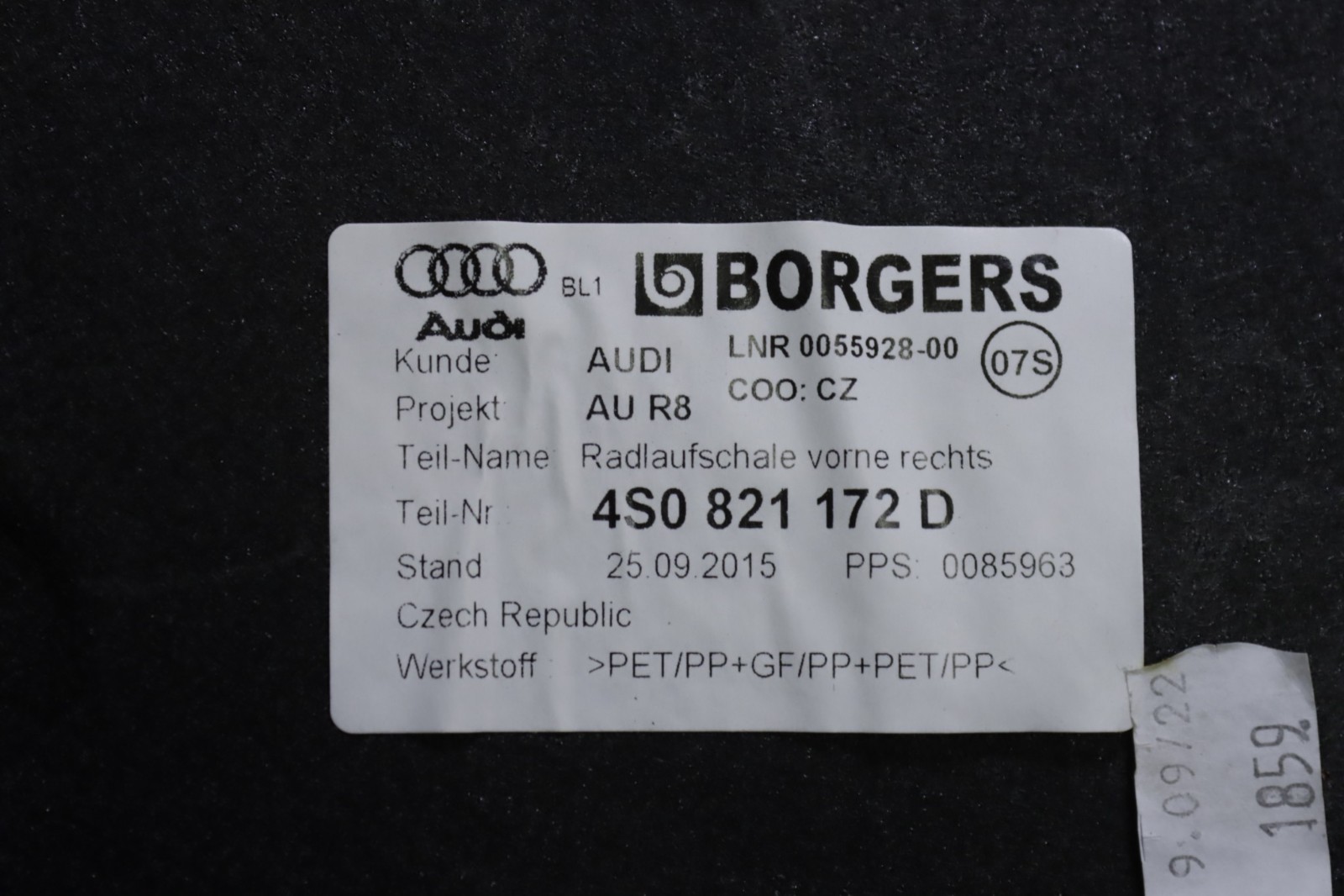 Audi R8 2017-2023 front/right Fender liner
