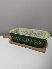 Temptations 2pc SHAMROCK 1.75qt Meatloaf Baking Dish with Serving Board