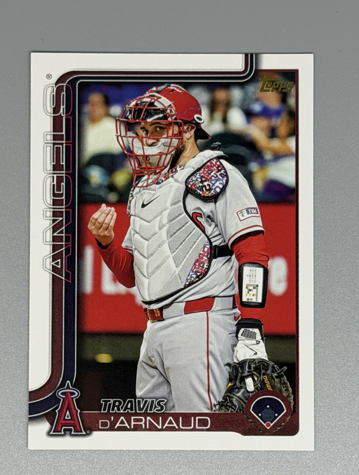2025 Topps Update - Travis D'Arnaud - Golden Mirror Image Variation #US33