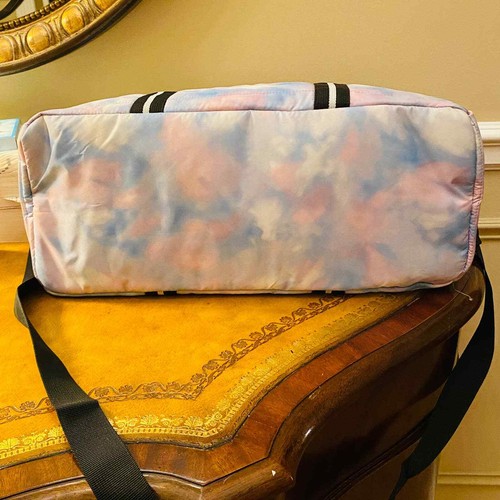 Victoria's Secret PINK Tie Dye Duffle Bag NEW - Picture 9 of 10