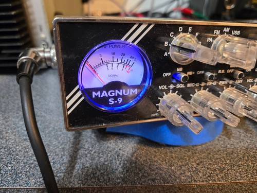 Magnum S9 HAM / CB Radio With Mic and Original Box