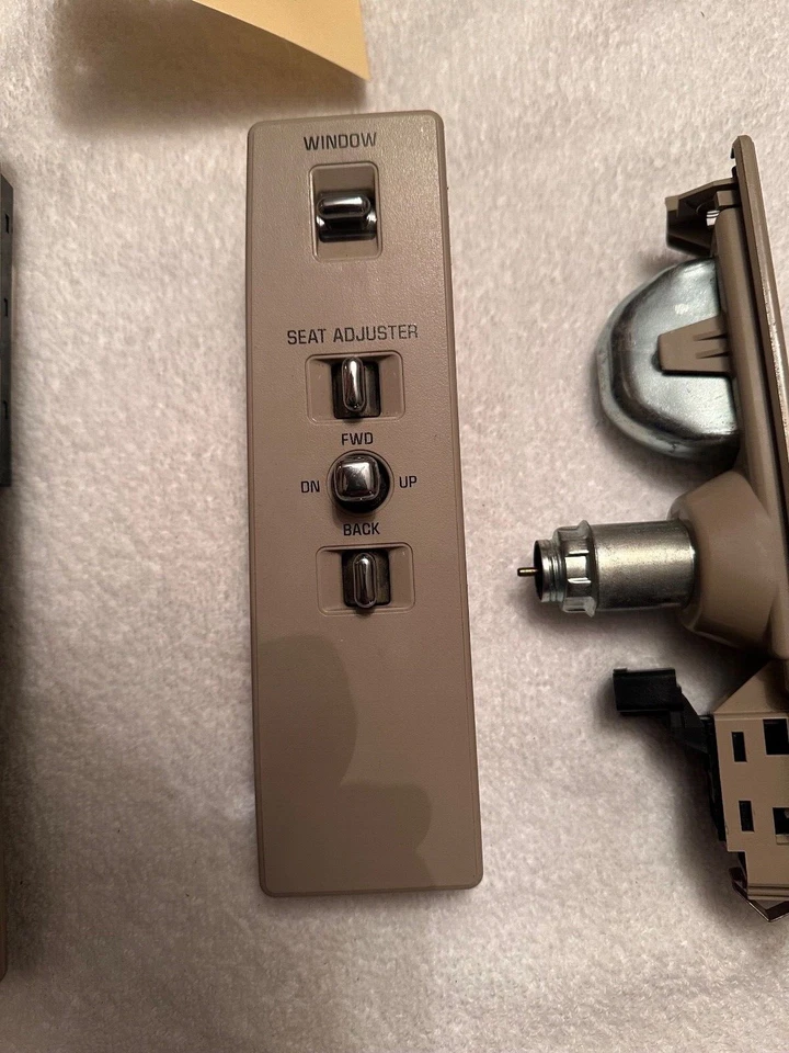Cadillac Deville 1994-96 interruptor de asiento de espejo de ventana los cuatro interruptores de puerta Foto 3 de 4