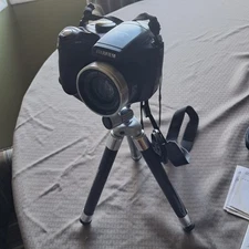 Fujifilm Finepix S5700 7.1MP Vintage Digital Camera - Read Description 