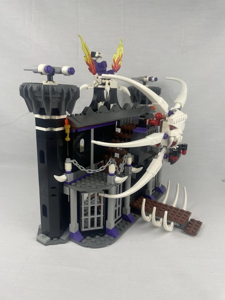 LEGO Ninjago Set (2505) - Garmadon’s Dark Fortress Used, All minifigs included.  - Image 4 of 4