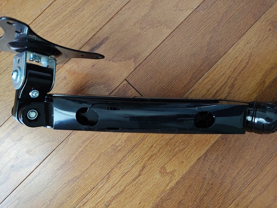 Fleximount - Montaje de escritorio con brazo de monitor único - LEER Foto 4 de 4