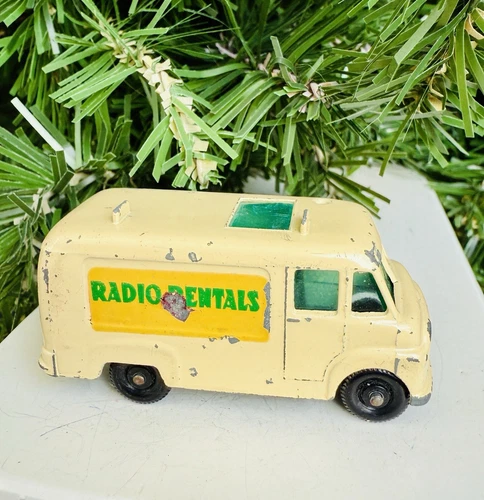 Matchbox Lesney #62 TV Service Van - Radio Rentals 1964 Toy Vintage Van