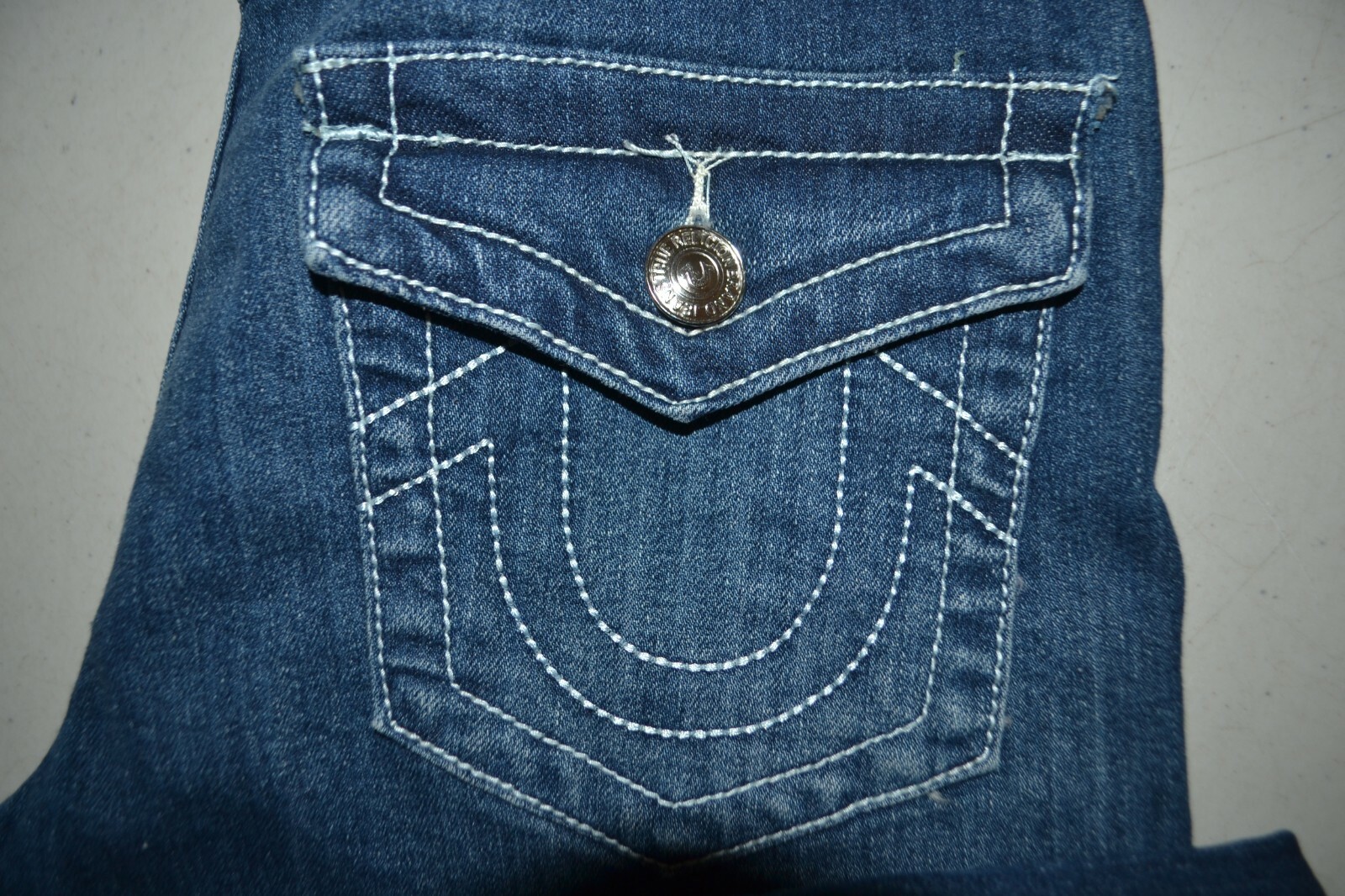 True Religion Women's Billy Straight Pocket Flaps Blue Denim Jeans Sz 27x32 thumbnail 2