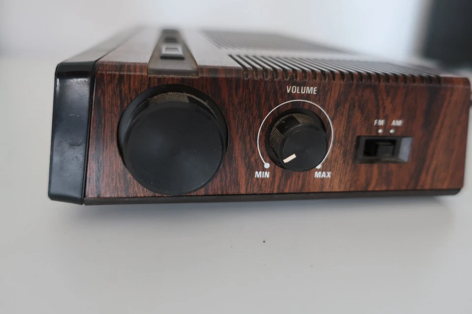 SuperStar CR-180 Vintage AM/FM Alarm Clock Radio - Working - image 3 of 4