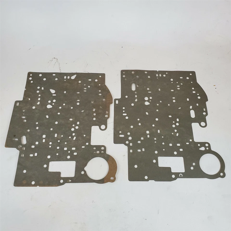 Junta espaciadora de cuerpo de válvula de transmisión automática Corvette 84-85 GM 8642993 NOS Foto 3 de 4