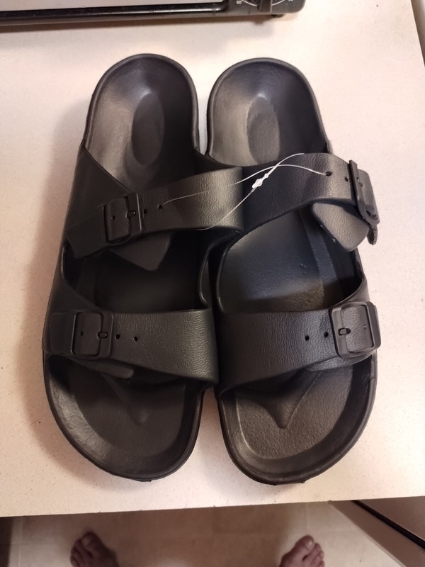 Open Toe Double Strap  Comfortable Sandals Sz.11 1/2 USA. New.