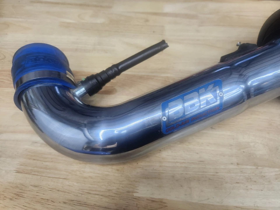 Entrada de aire frío cromada BBK 1737 para Ford Mustang 2005-2010 filtro K&N 4,0 L V6 Foto 3 de 4