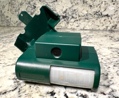 ULTRASONIC Vintage Animal Away Repeller Outdoor 9v Battery Powered UNTESTED