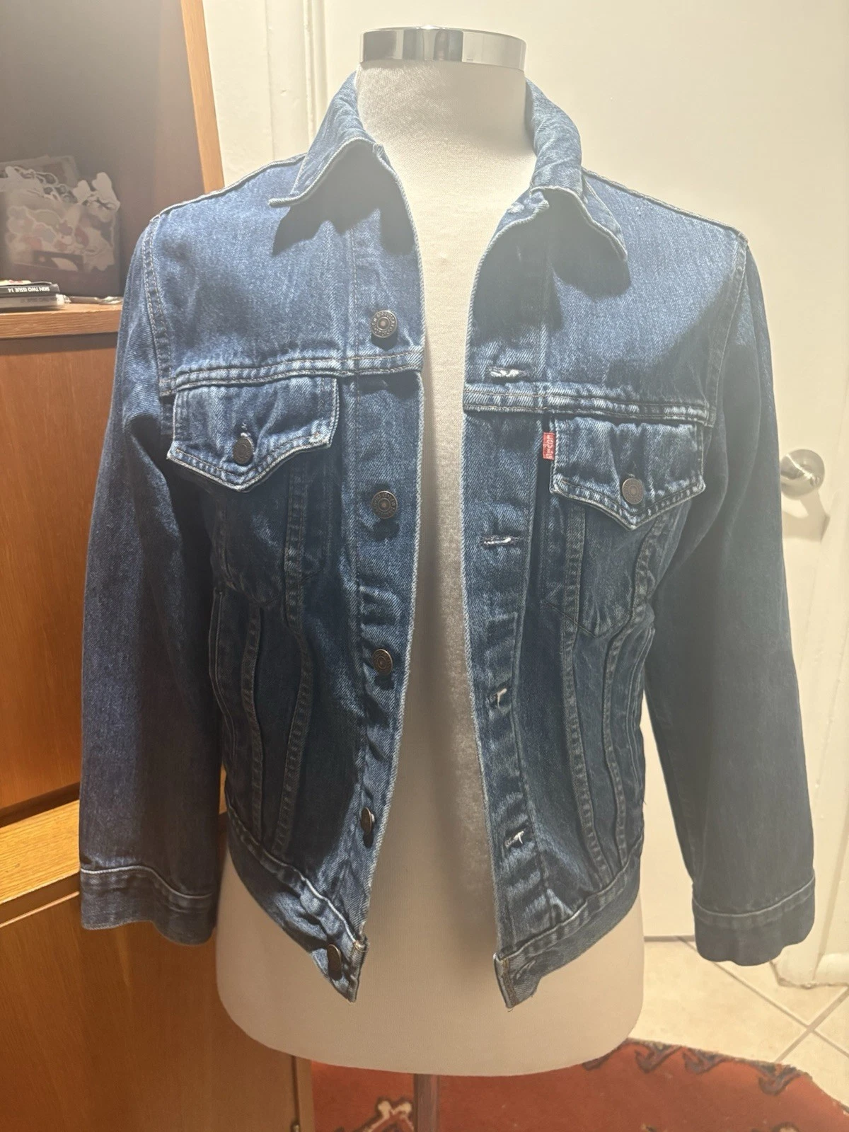 Levis Vintage 1980's-1990's Denim Jacket Size 38 Dark Wash 70506