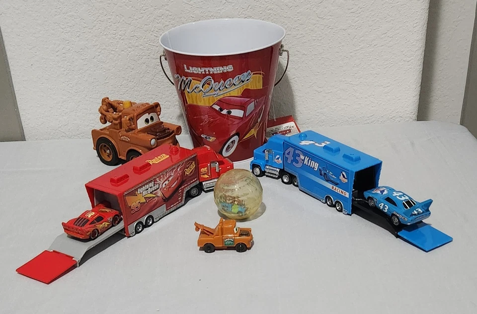 Lot of 8 Disney Pixar Cars Items Dinoco Mack McQueen Tow Mater (talks) and Pail - Image 4 of 4