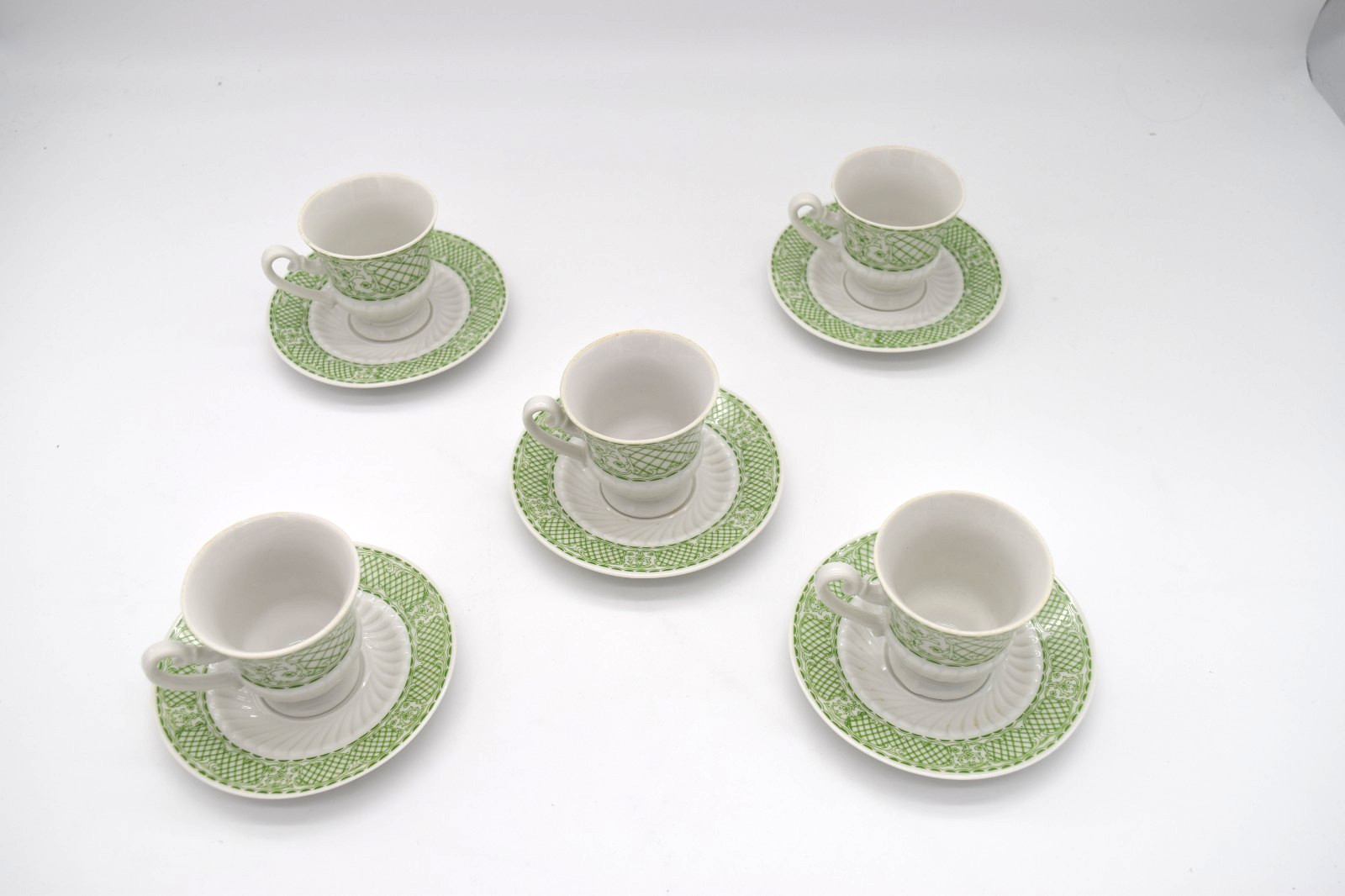 FP Zajecar Yugoslavia  Demitasse Cup & Saucer Set of 5 VTG