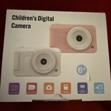 Kids Pink Digital Camera FHD 1080P Point Shoot Camera 16X Zoom 32Gb. Brand New 