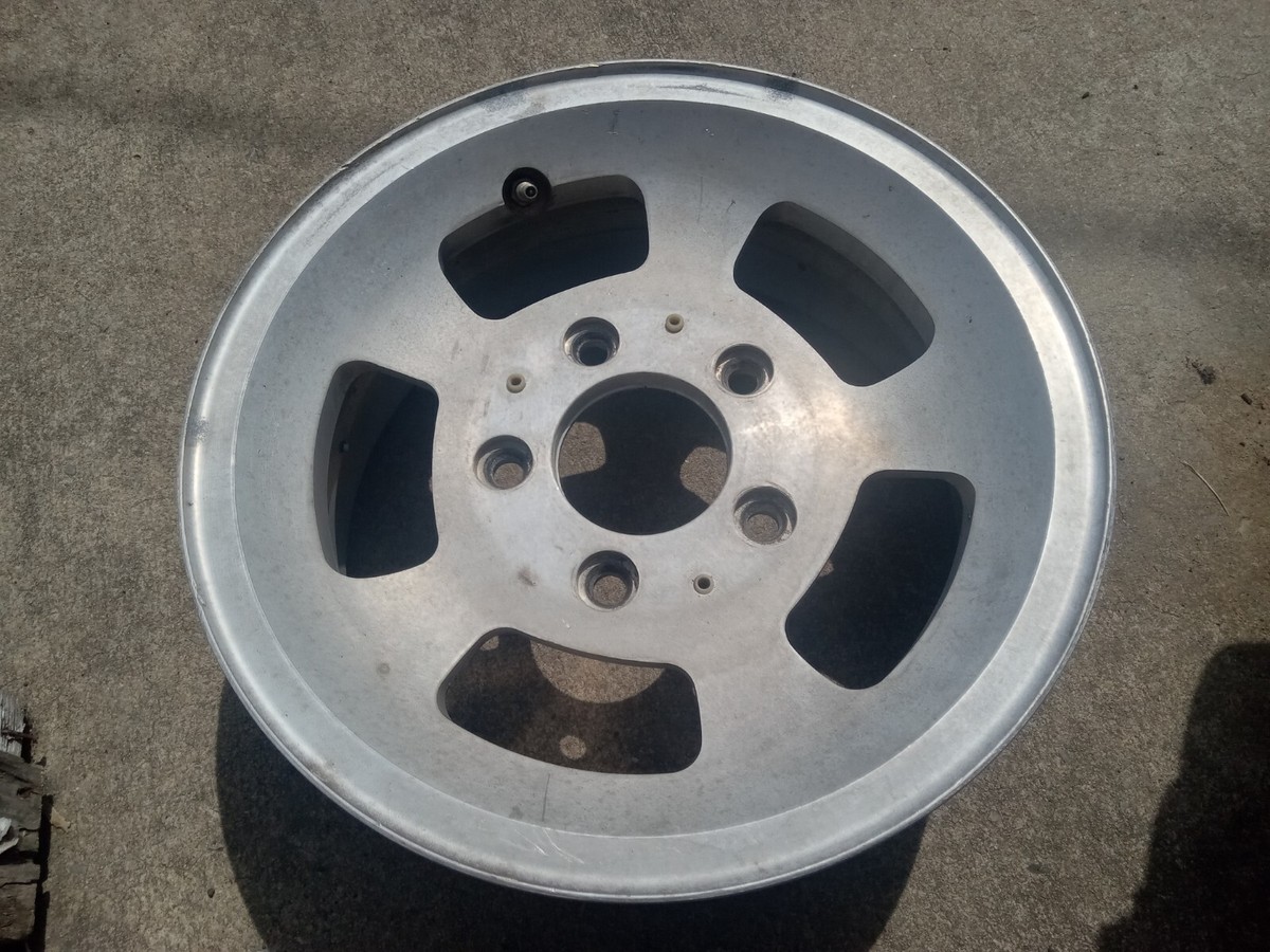 One 1978 Ford Truck Optional Aluminum Wheel 15x6 5x5.5