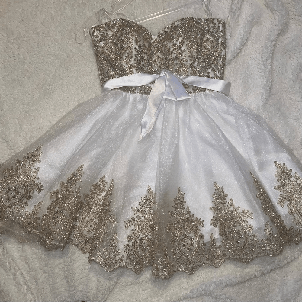 green emerald velvet dress White Tulle Gold Lace Applique Long Ruffles Senior Prom Dress, Formal Dress  cg9023