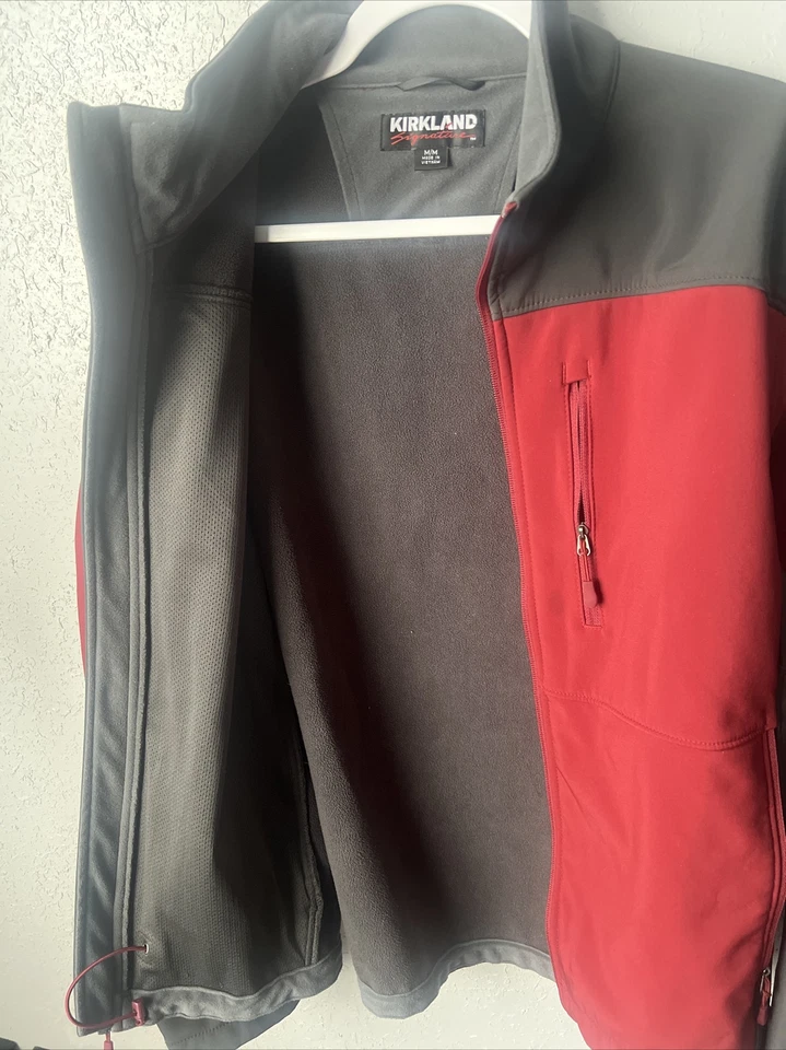 Kirkland Signature Mens Softshell Jacket Plum Medium - Image 4 of 4