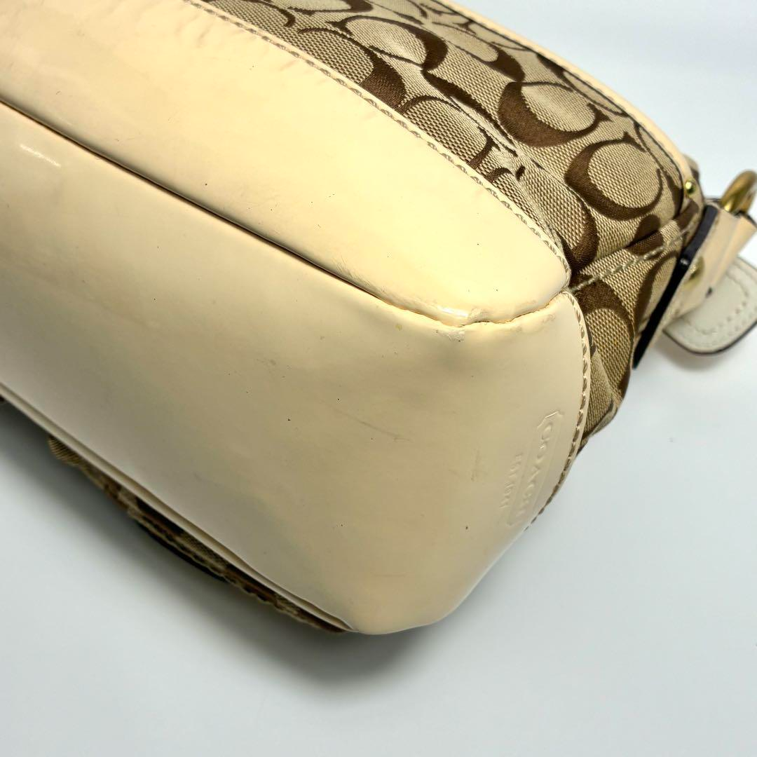 COACH Legacy F12869 Y2K Turnlock Shoulder Bag Signature