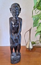 Ancienne sculpture Africaine en bois d'ébène noir joueur de Tamtam Très bon état