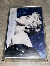 VTG   True Blue by Madonna   Cassette Tape   Jun-1986   Warner Bros  TESTED  