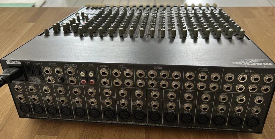 Mackie VLZ Pro 16-Kanal Mixer - Bild 2 von 4