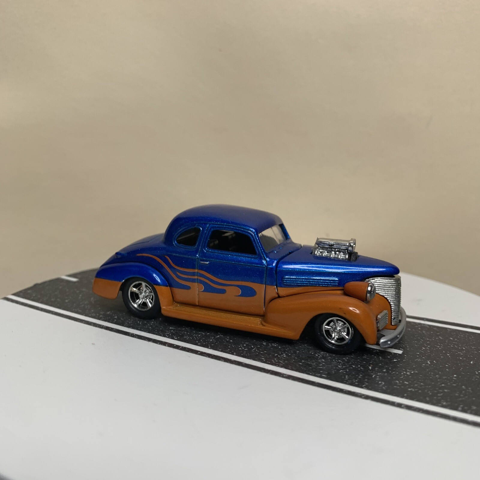Picture 3 of 12