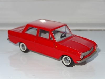 (S) TEKNO DÄNEMARK OPEL KADETT - 724 mit Reserverad