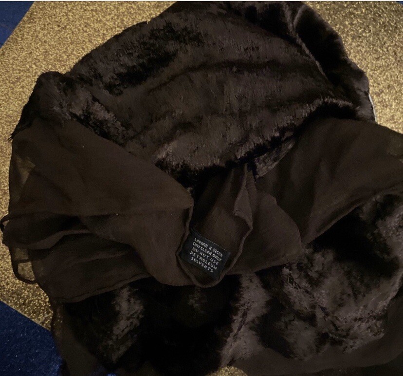 GUCCI GENUINE VELVET SILK VNTG DEEP BROWN Scarf LUX RARE COVETED SO RARE LUX