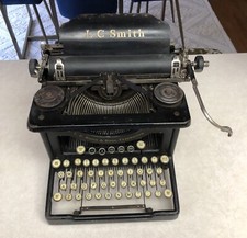 L C Smith & Corona Typewriter No. 8 10” Vintage thumbnail