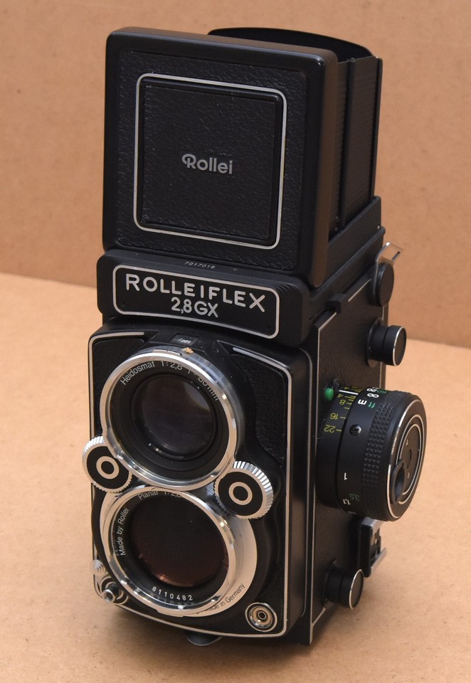 Lot 428 - A Rollei Rolleiflex 2.8 GX TLR Camera