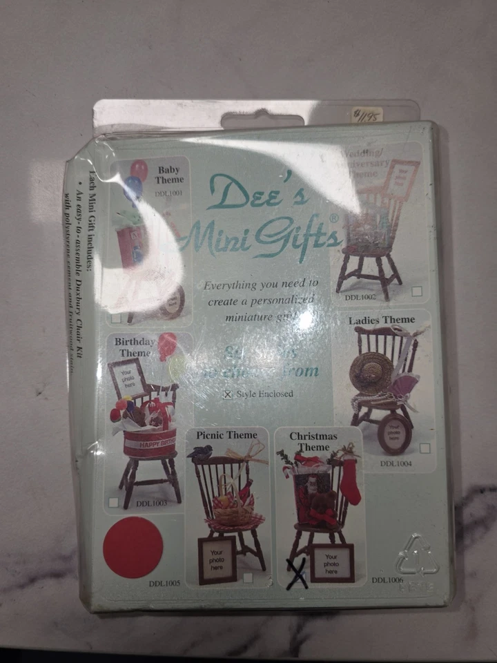 Dollhouse Miniature - Dee's Mini Gifts - Personalized Gift Kit - Christmas Theme - Image 2 of 3