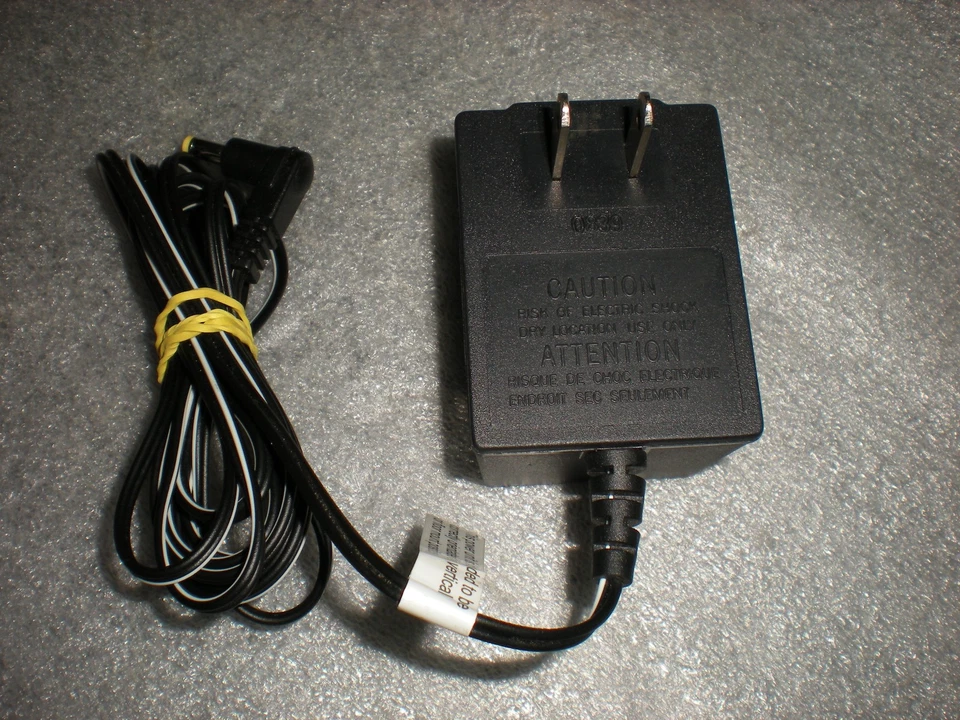 Адаптер питания Vertex Standard NC-88B 351202OO3CT для зарядного устройства док-станции CD-38 - Изображение 4 из 4