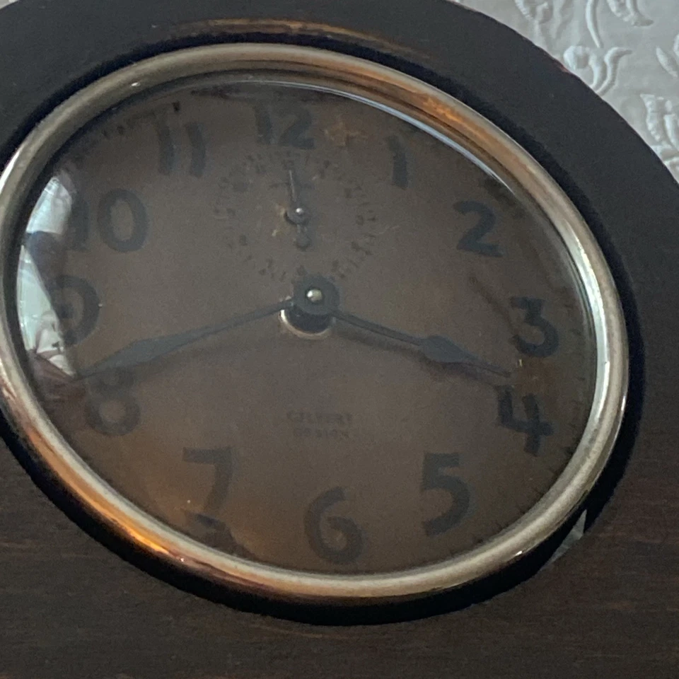 RELOJ DESPERTADOR GILBERT ORIGINAL ANTIGUO AÑOS 40 MANTO VINTAGE RETRO COLECCIONABLE ¡GUAU! Foto 4 de 4