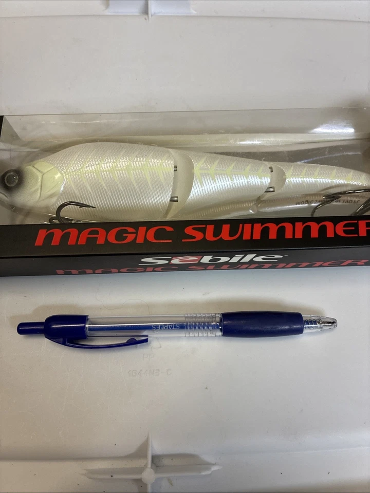 Nadador mágico Sebile 190, articulado, aroma fantasma, 7,5”, 2-1/4 oz, cebo de natación Foto 3 de 4